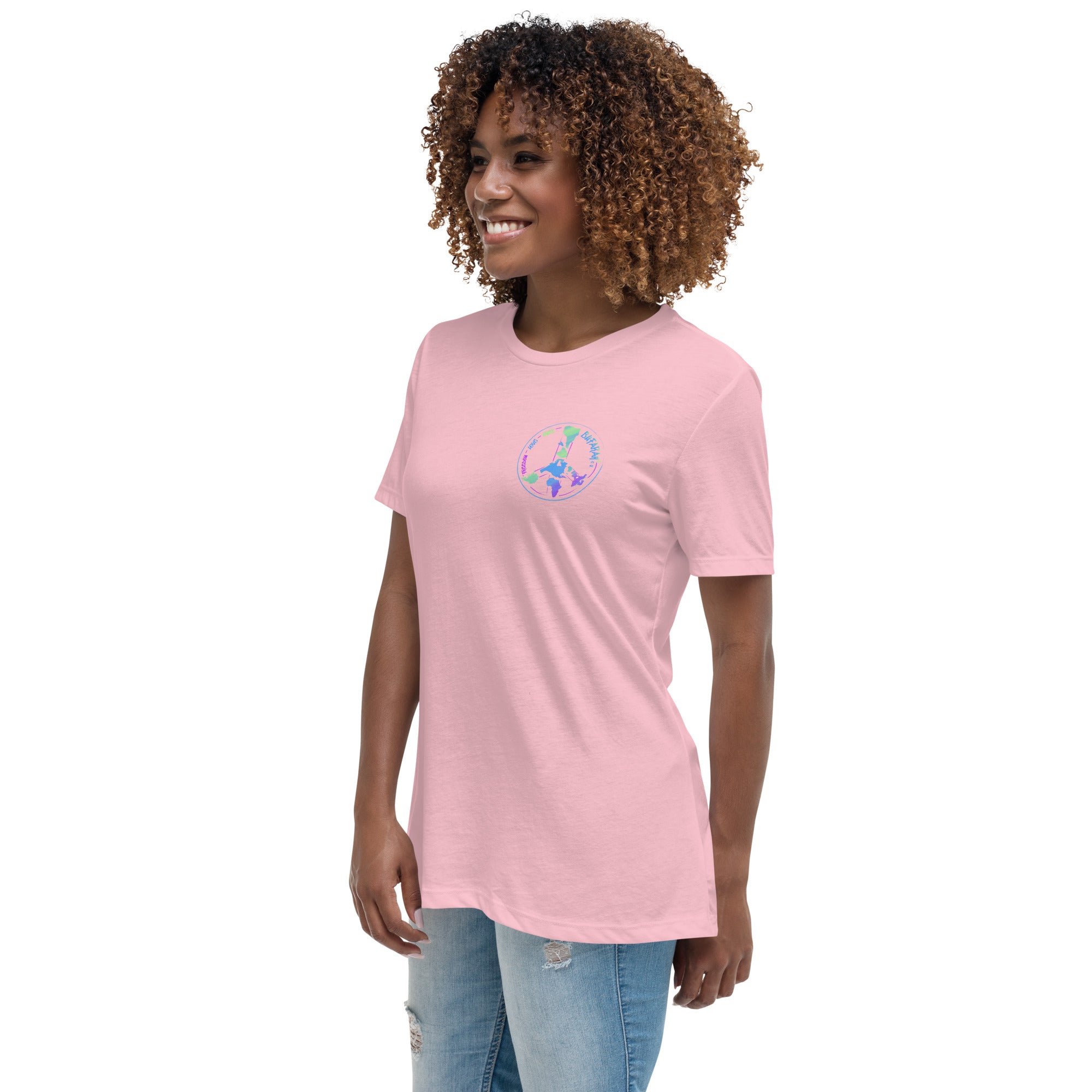 Rosa lockeres Damen-T-Shirt - Linke Vorderansicht Produktmockup